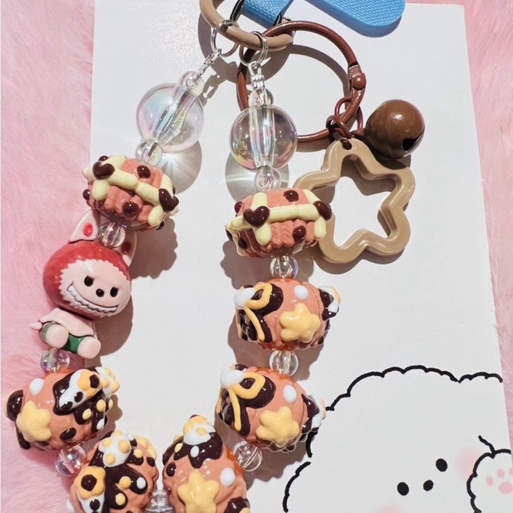 ❤️Cute Beaded with Labubu Charm Keychain with Star Charm
